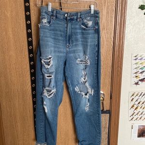 American eagle distressed mom jeans